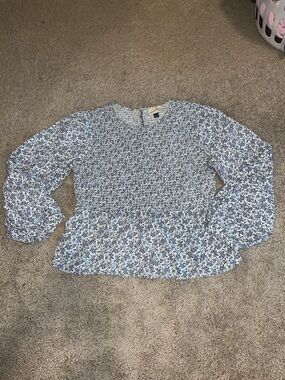 Universal Thread Blue Floral Smocked Peplum Top